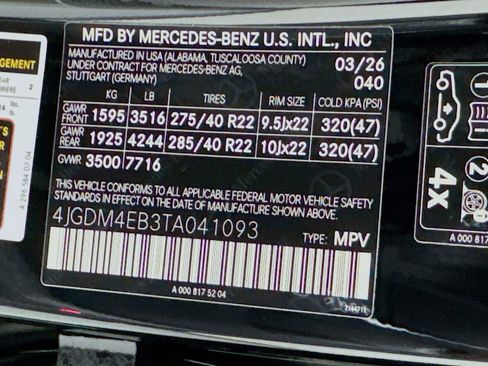 New 2026 Mercedes-Benz EQS 550 4MATIC SUV image 24