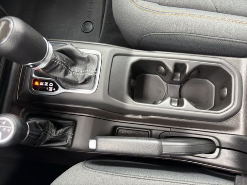 New 2026 Jeep Gladiator Sport AWD/4WD image 22
