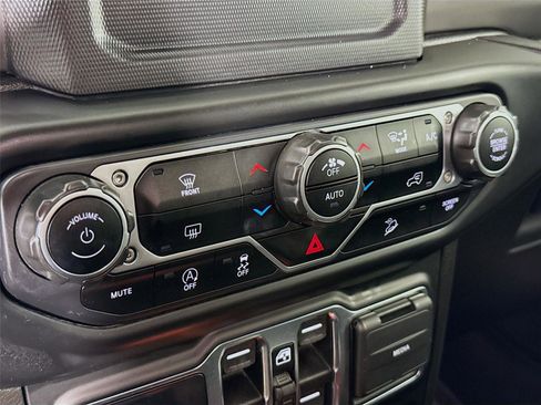 Used 2021 Jeep Wrangler Unlimited Sport S image 15