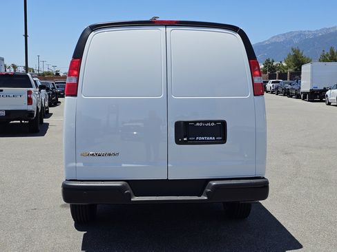 New 2025 Chevrolet Express 2500 Extended w/ Communications Package RWD image 6