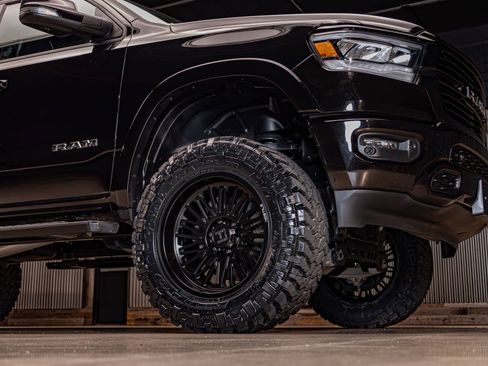 Used 2019 RAM 1500 Laramie w/ Sport Appearance Package image 11