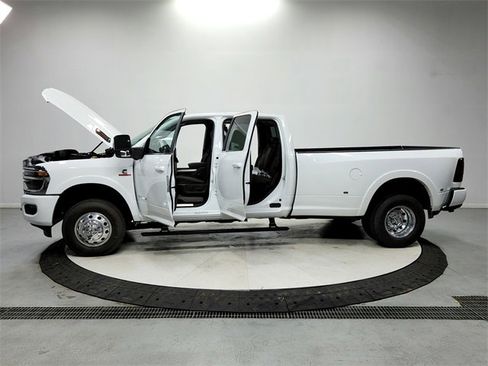 New 2026 RAM 3500 Longhorn image 12