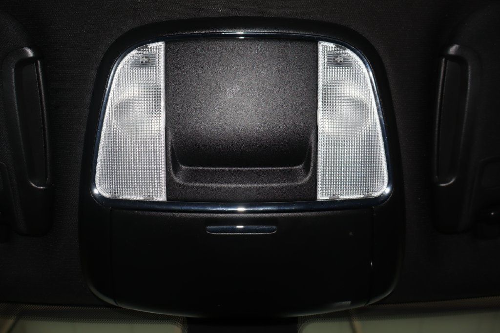 Used 2023 Dodge Charger SXT RWD image 28