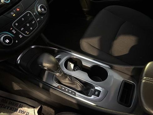 Used 2024 Chevrolet Malibu LT image 27