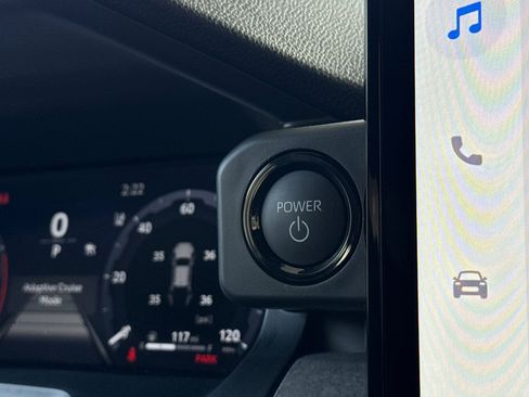 Certified 2025 Toyota Tacoma Trailhunter image 27