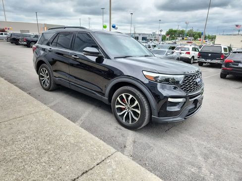 Used 2020 Ford Explorer ST w/ ST Street Pack AWD/4WD image 7