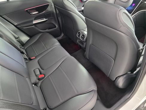 Certified 2025 Mercedes-Benz GLC 300 image 25