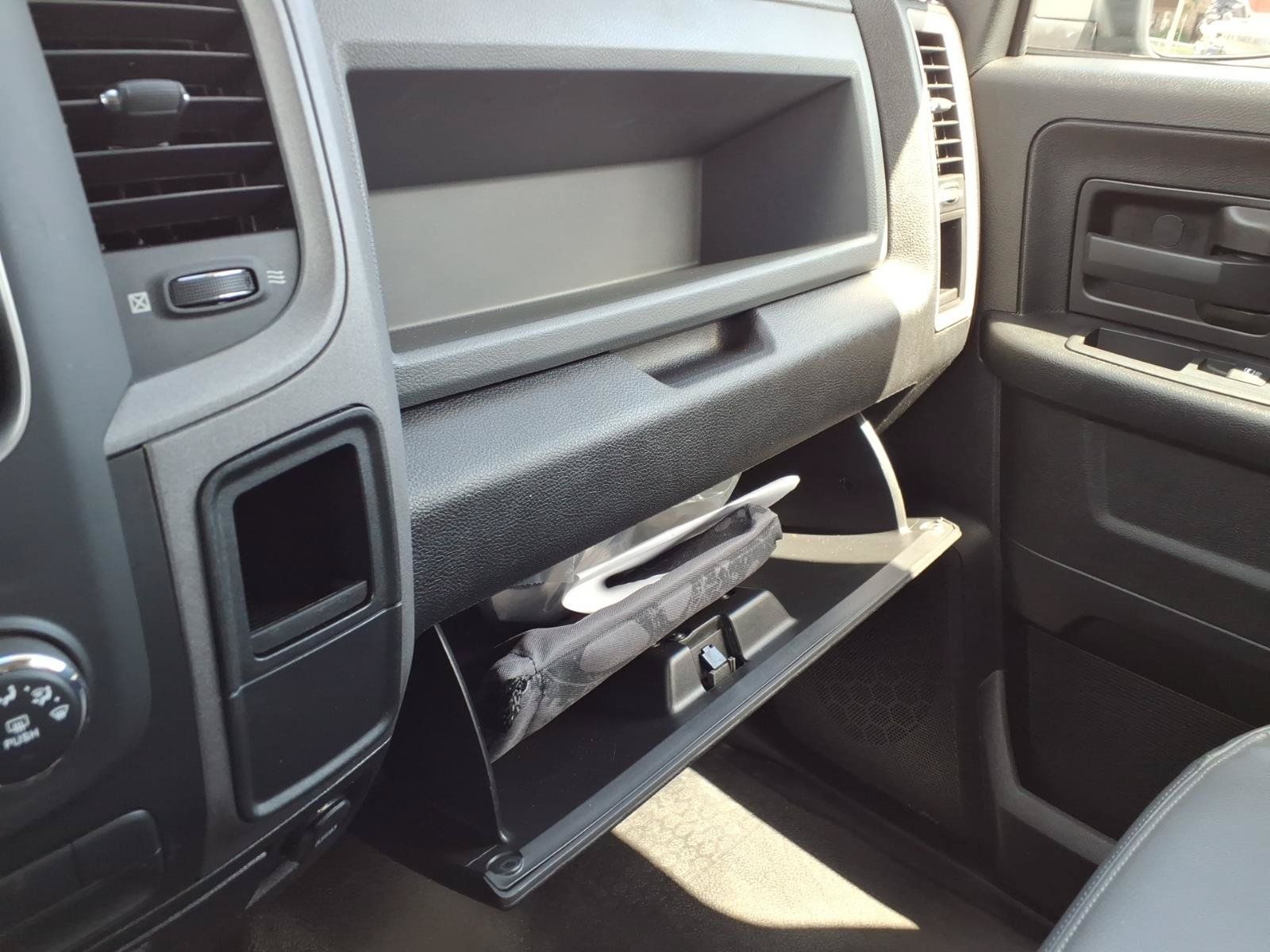 Used 2019 RAM 1500 Tradesman w/ Chrome Appearance Group RWD image 24