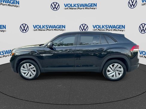 Used 2023 Volkswagen Atlas Cross Sport SE FWD image 11