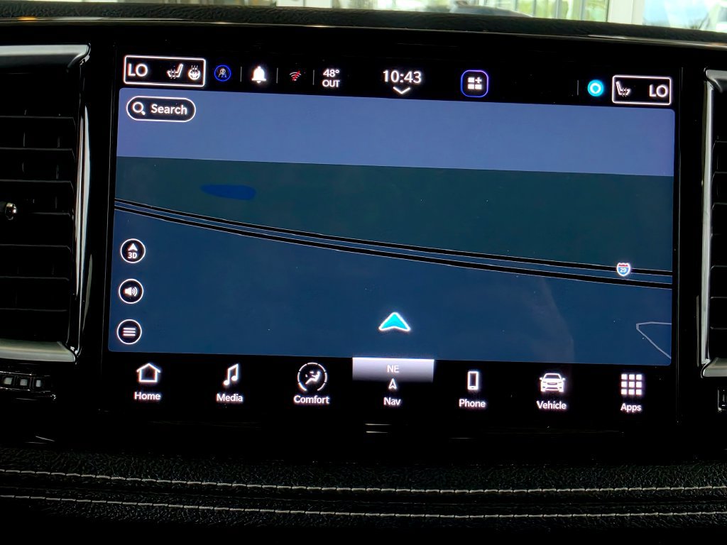 Used 2023 Chrysler Pacifica Limited FWD image 57