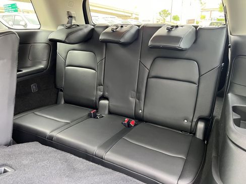 Certified 2025 Nissan Pathfinder SL AWD/4WD image 25
