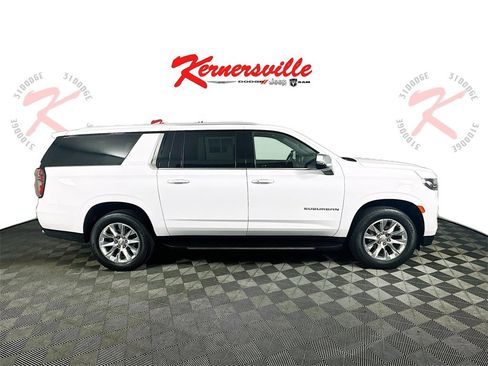 Used 2023 Chevrolet Suburban Premier image 8