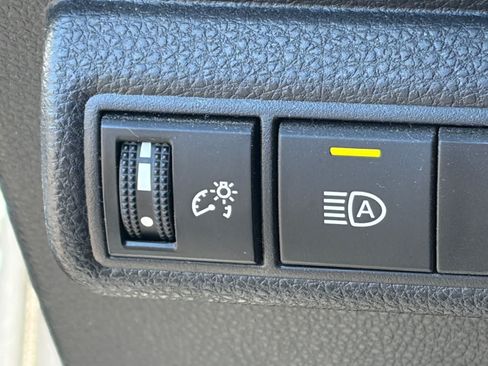 Used 2024 Toyota Corolla LE FWD image 7