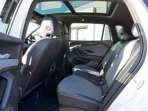 New 2026 Volkswagen Tiguan SE R-Line image 8