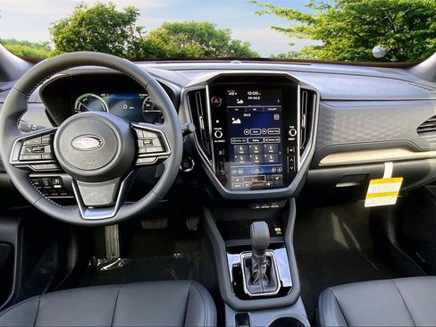 New 2025 Subaru Forester Limited image 5