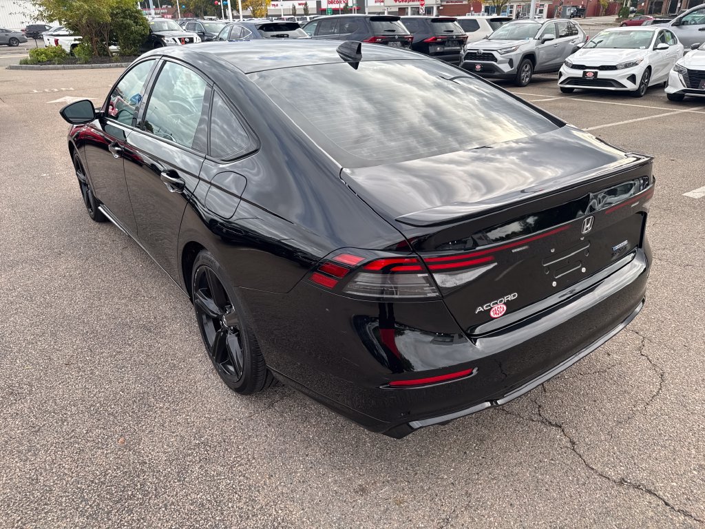 Used 2023 Honda Accord Sport image 5
