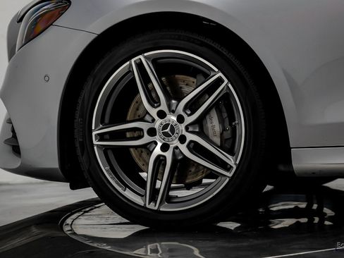 Used 2020 Mercedes-Benz E 350 4MATIC Sedan w/ Parking Assistance Package image 87