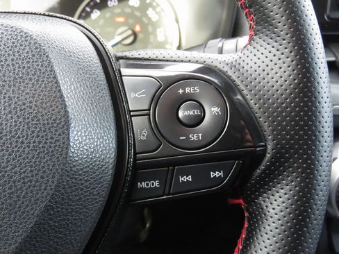 Used 2021 Toyota RAV4 XLE image 24