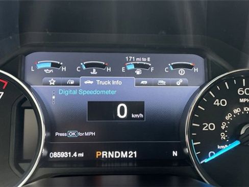 Used 2016 Ford F150 Lariat w/ Equipment Group 501A Mid image 15