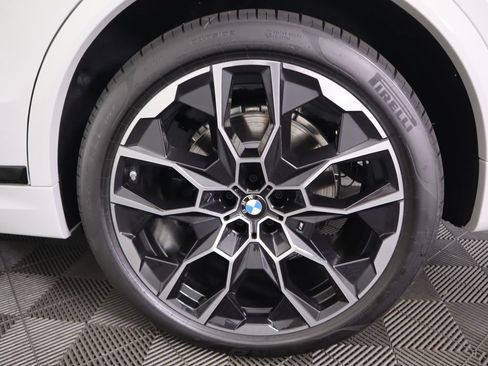 Used 2026 BMW X7 xDrive40i AWD/4WD image 33