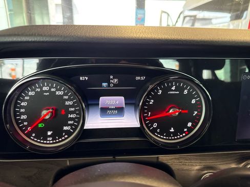 Used 2018 Mercedes-Benz E 300 image 25