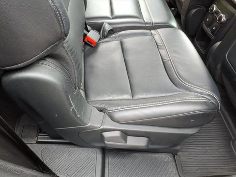 Used 2020 Ford Explorer ST w/ ST High-Performance Pack AWD/4WD image 18