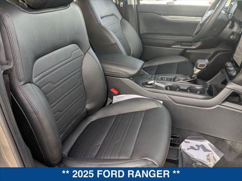 New 2025 Ford Ranger Lariat w/ Black Appearance Package image 19
