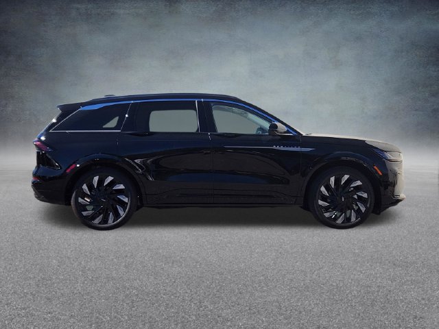 New 2026 Lincoln Nautilus Black Label w/ Jet Appearance Package AWD/4WD image 8