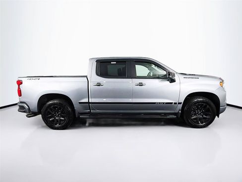 Used 2025 Chevrolet Silverado 1500 RST w/ Dark Appearance Package AWD/4WD image 12