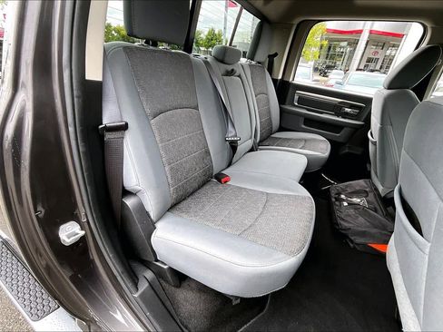 Used 2016 RAM 3500 Big Horn RWD image 19