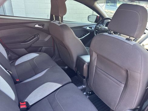 Used 2018 Ford Focus ST FWD image 22