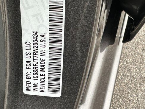 Used 2024 RAM 1500 Laramie image 25