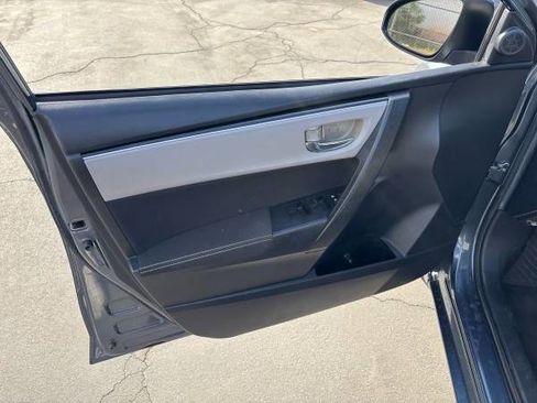 Used 2018 Toyota Corolla LE w/ Carpet Mat Package (TMS) image 8