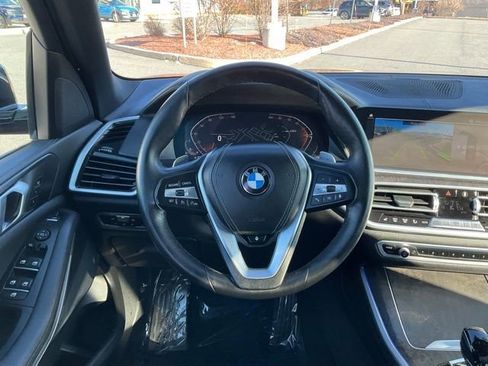 Used 2022 BMW X5 xDrive40i w/ Parking Assistance Package image 15