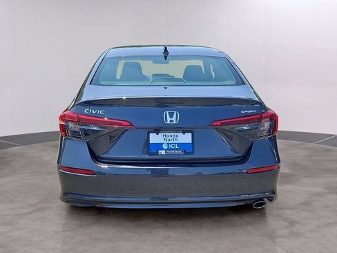 Used 2023 Honda Civic Sport image 5