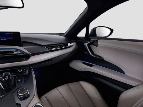 Used 2015 BMW i8 AWD/4WD image 25