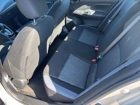 Used 2025 Nissan Versa SV FWD image 25