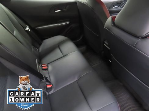 Used 2025 Toyota Prius Plug-In Hybrid image 23