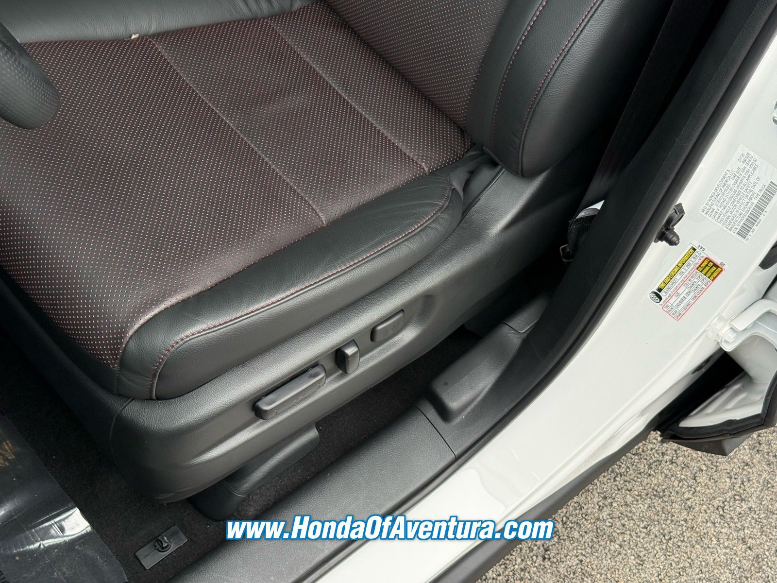 Certified 2025 Honda Ridgeline Black Edition image 25