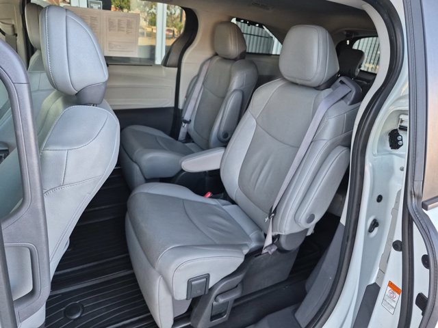 Used 2022 Toyota Sienna Limited AWD/4WD image 14