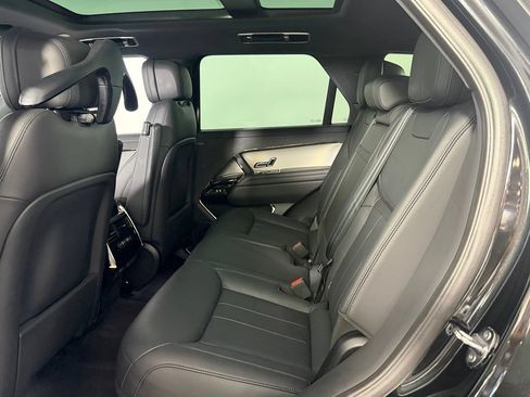 Used 2025 Land Rover Range Rover Sport SE AWD/4WD image 25