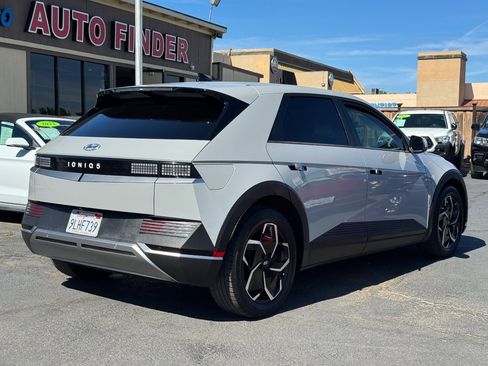 Used 2024 Hyundai Ioniq 5 SE image 12