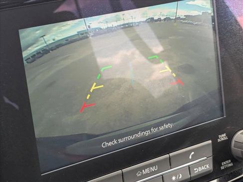 Used 2023 Nissan Frontier SV image 12