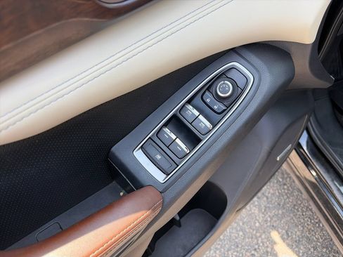 Used 2019 Subaru Ascent Touring w/ Popular Package #2A AWD/4WD image 5