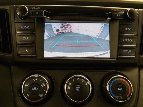 Used 2017 Toyota RAV4 LE image 16