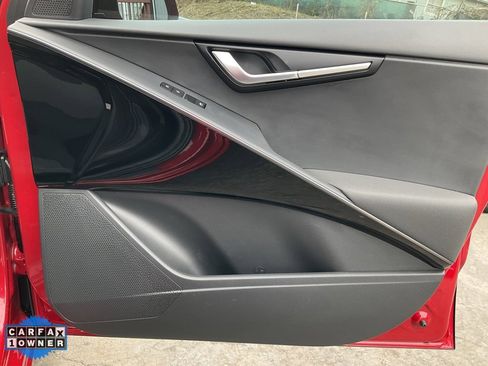 Used 2024 Kia Niro EX Touring image 68