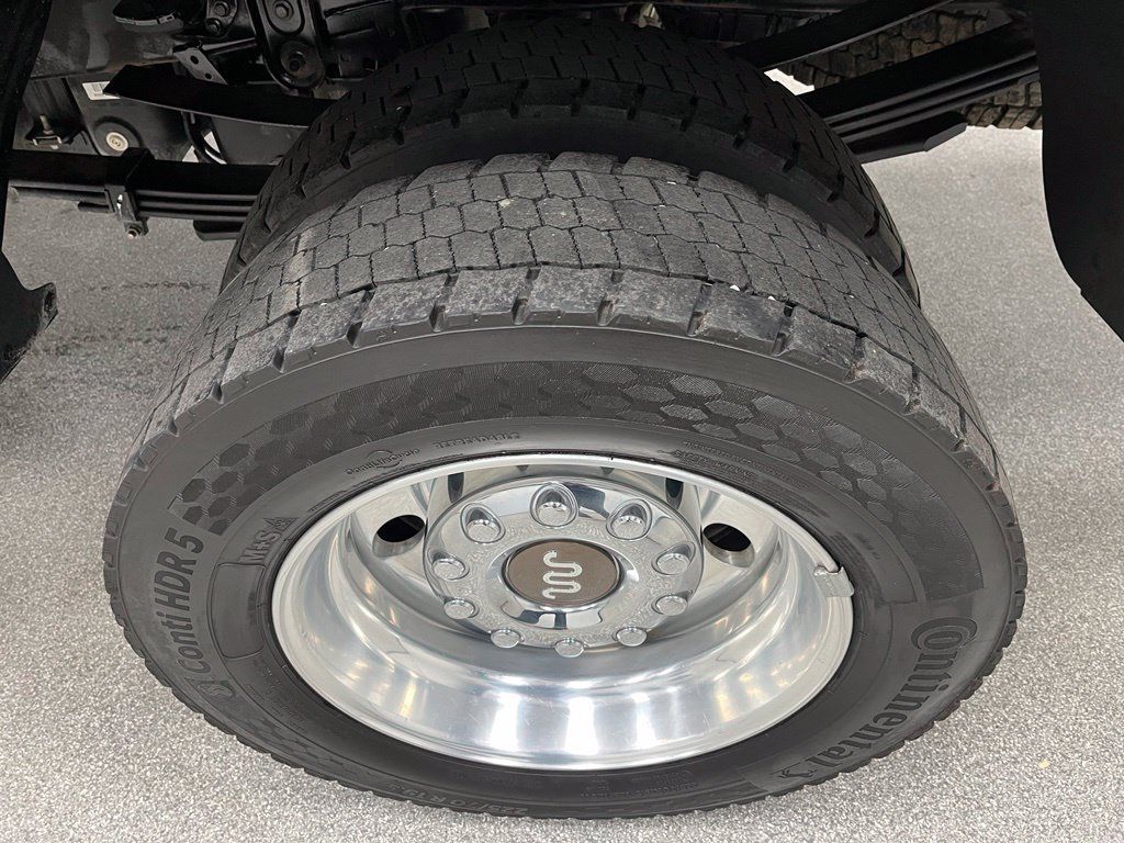 Used 2025 Ford F450 King Ranch AWD/4WD image 13
