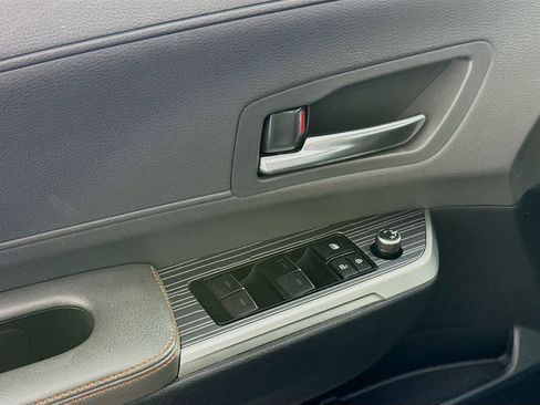 Certified 2021 Toyota Sienna XSE w/ XSE Plus Package FWD image 10
