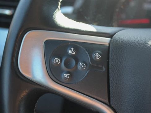 Used 2015 GMC Yukon XL SLE w/ Convenience Package image 32