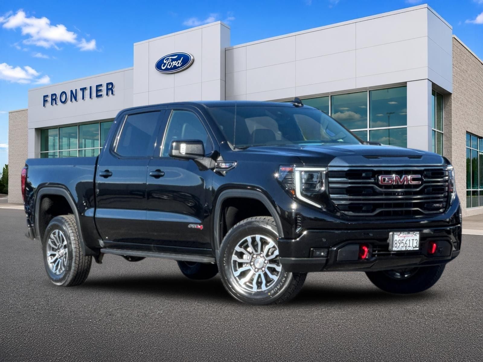 Used 2023 GMC Sierra 1500 AT4 w/ AT4 Premium Package AWD/4WD image 1